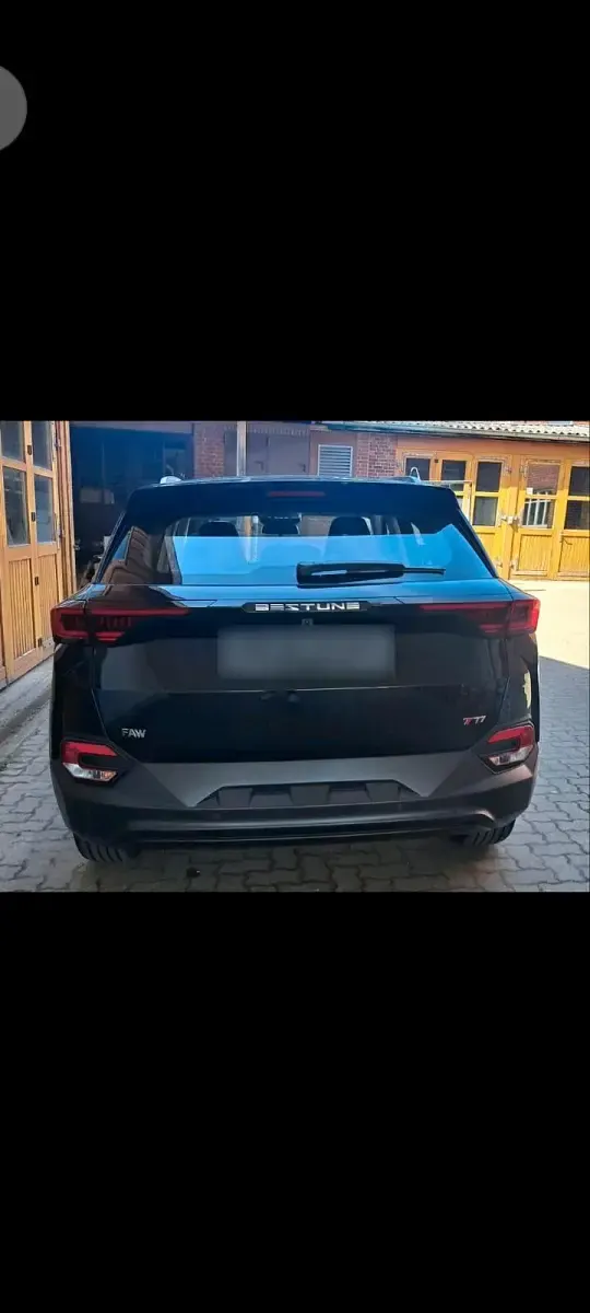 Gebraucht Bestune T77 160 PS (117 kW) 2026 Schwarz SUV
