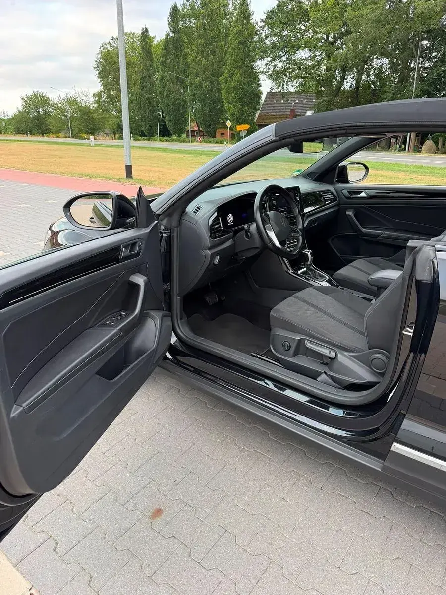 Gebraucht VW T-Roc Cabriolet Move 150 PS (110 kW) 2022 Schwarz Cabrio