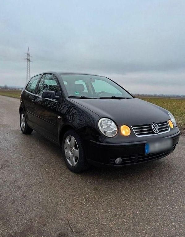 Schwarz Gebraucht 2004 VW Polo Comfortline Limousine | 3.599 € - Bild 1/4