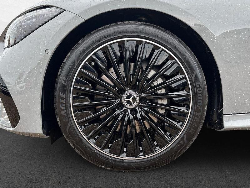 Gebraucht Mercedes CLE300 AMG line 258 PS (189 kW) 2025 Grau Cabrio