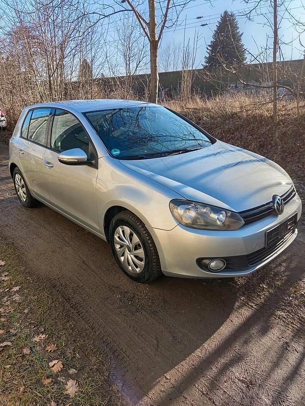 Gebraucht VW Golf VI 85 PS (62 kW) 2011 Grau Kleinwagen