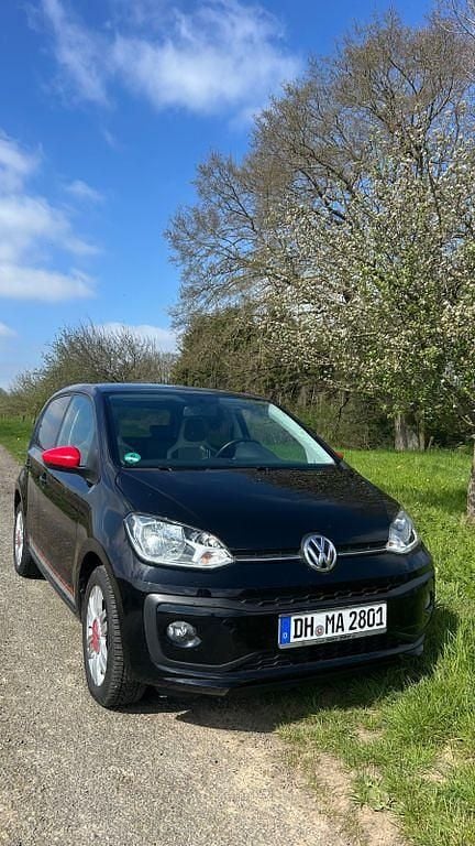 Second-hand VW up! Beats 60 CP (44 kW) 2017 Negru Hatchback