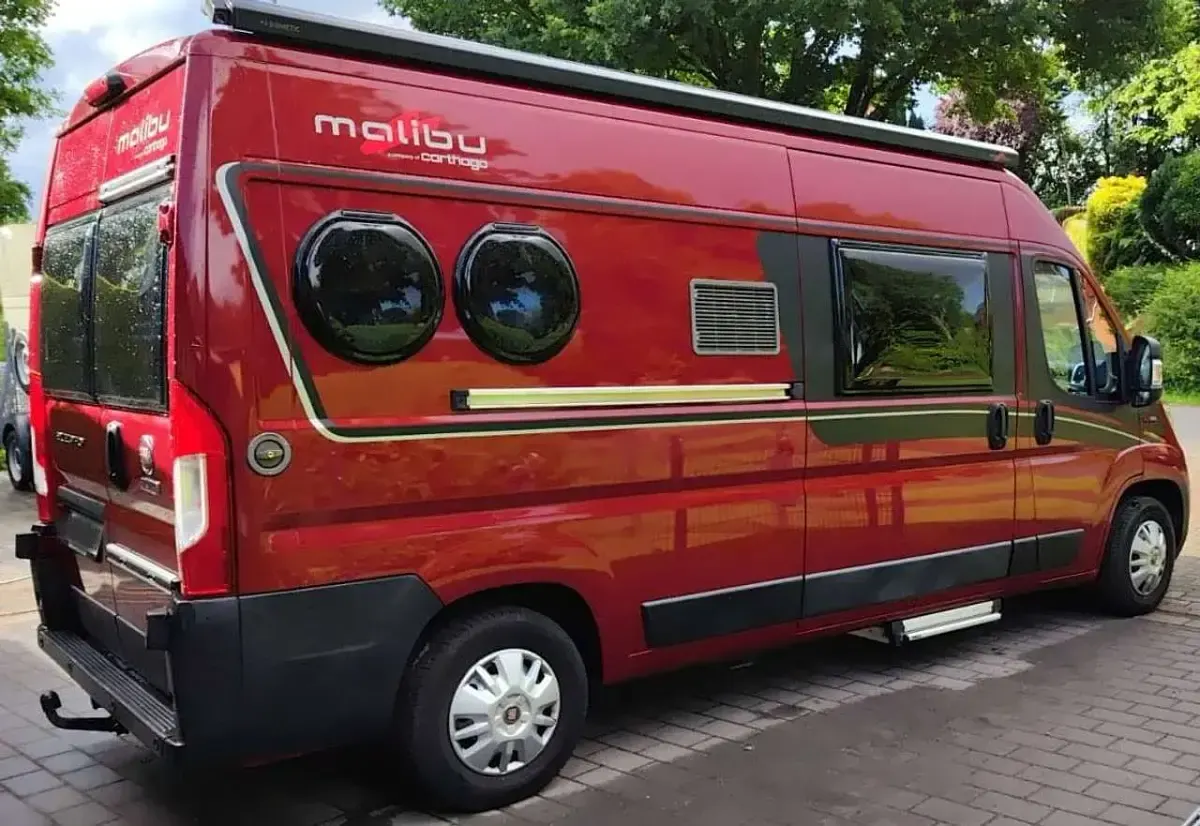 Gebraucht Fiat Ducato 150 PS (110 kW) 2018 Rot Van