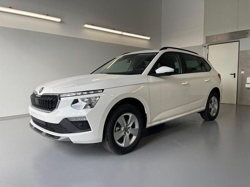 Neu Skoda Kamiq Selection 116 PS (85 kW) 2025 [9p9p] candy white SUV