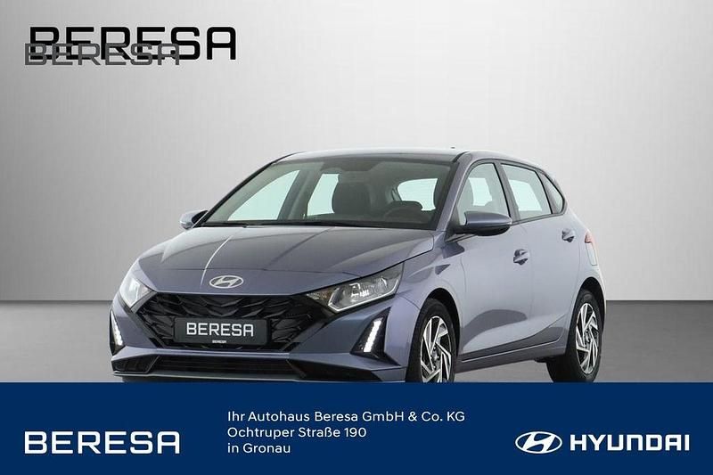 Blau Neu 2025 Hyundai i20 Trend Limousine | 20.780 € (Guter Preis) - Bild 1/4