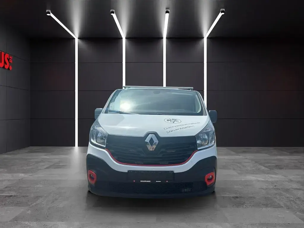 Gebraucht Renault Trafic Komfort 120 PS (88 kW) 2019 Weiß Van / Kleinbus