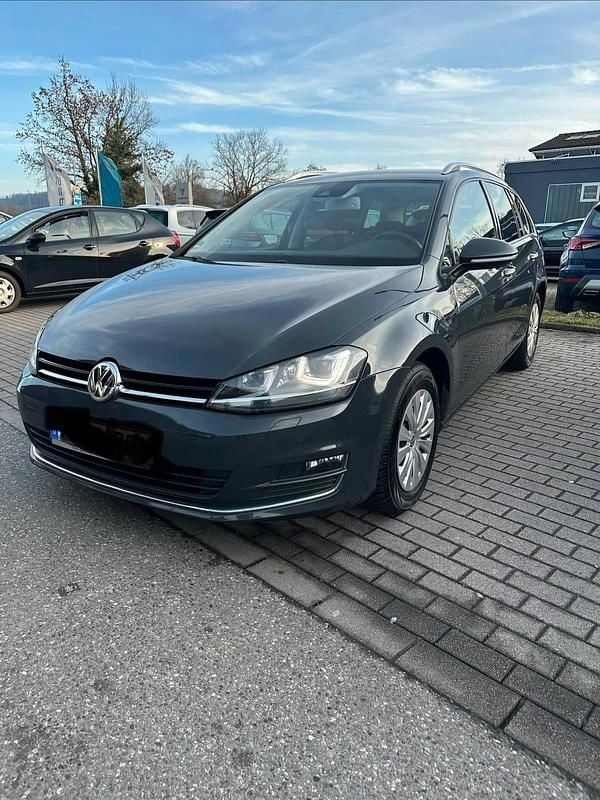 Grau Gebraucht 2016 VW Golf VII Allstar Kombi | 8.900 € (Fairer Preis) - Bild 1/4