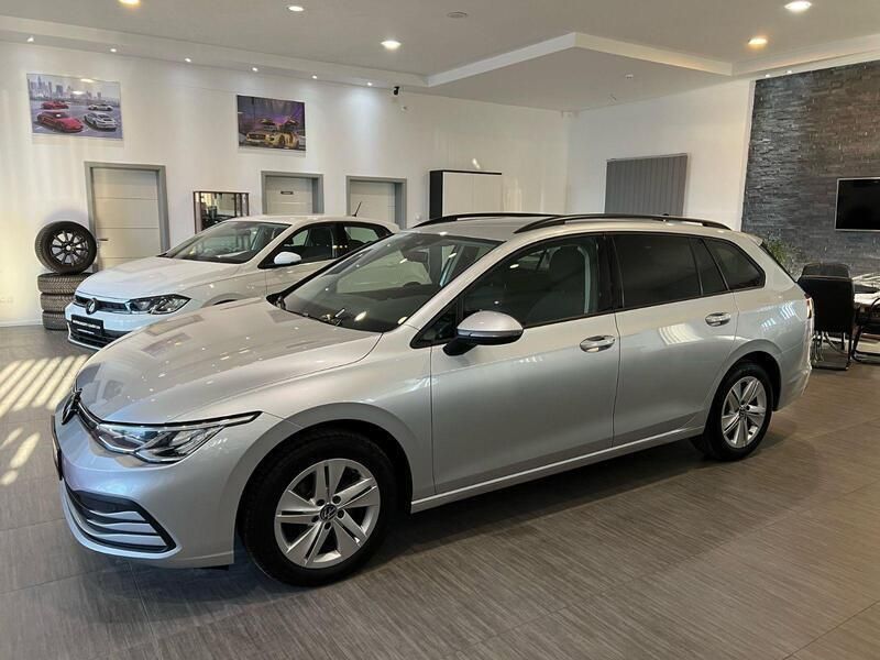 Silber Gebraucht 2021 VW Golf VIII Kombi | 16.985 € (Fairer Preis) - Bild 1/4
