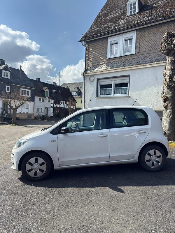 Second-hand VW up! 75 CP (55 kW) 2014 Alb Hatchback