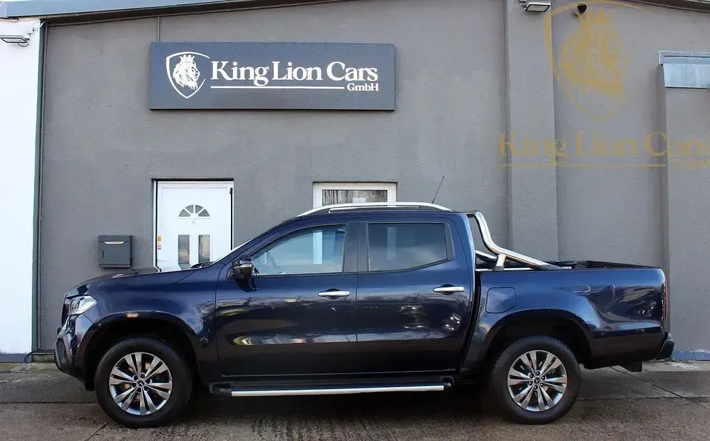 Gebraucht Mercedes X250 Progressive 190 PS (139 kW) 2018 Cavansitblau Pickup