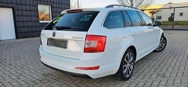 Gebraucht Skoda Octavia 110 PS (80 kW) 2016 Kleinwagen