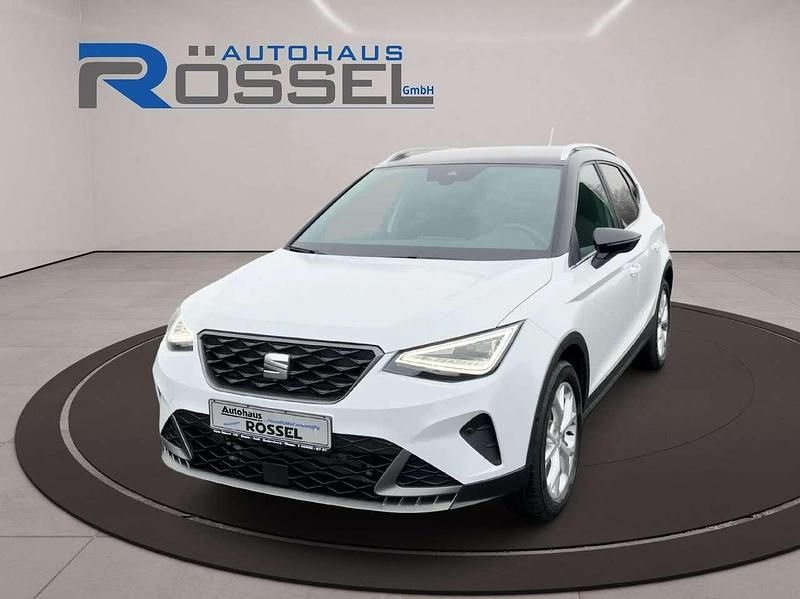 Neu Seat Arona FR 150 PS (110 kW) 2026 Nevada weiß/dach midnight schw SUV