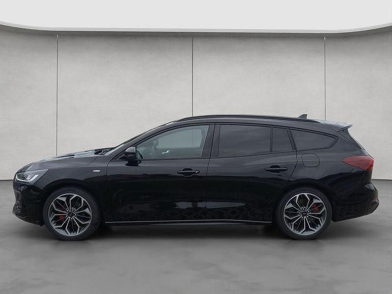 Neu Ford Focus ST-Line X 155 PS (114 kW) 2026 Schwarz Limousine