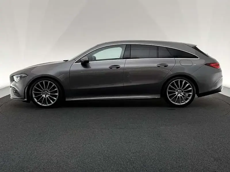 Gebraucht Mercedes CLA200 AMG line 163 PS (119 kW) 2022 Grau Coupé