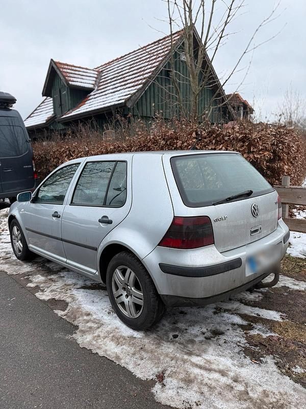 Gebraucht VW Golf IV 101 PS (74 kW) 2001 Silber Kleinwagen