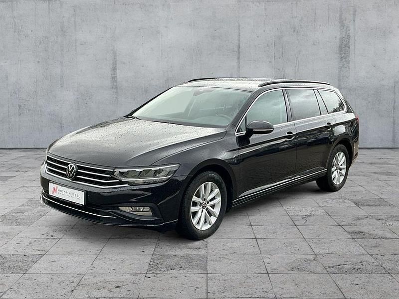 Gebraucht VW Passat Business 150 PS (110 kW) 2022 Deep black perleffekt Kombi