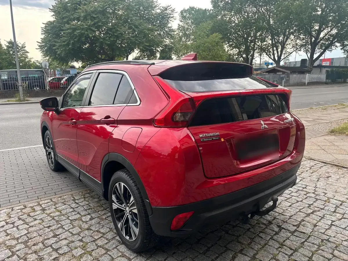 Gebraucht Mitsubishi Eclipse Cross 163 PS (119 kW) 2018 Rot SUV