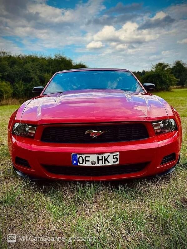 Gebraucht Ford Mustang 213 PS (156 kW) 2010 Rot Cabrio