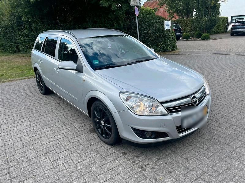 Grau Gebraucht 2008 Opel Astra Kombi | 1.500 € (Fairer Preis) - Bild 1/4