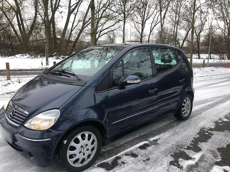 Blau Gebraucht 2004 Mercedes A160 Kleinwagen | 1.250 € (Superpreis) - Bild 1/4