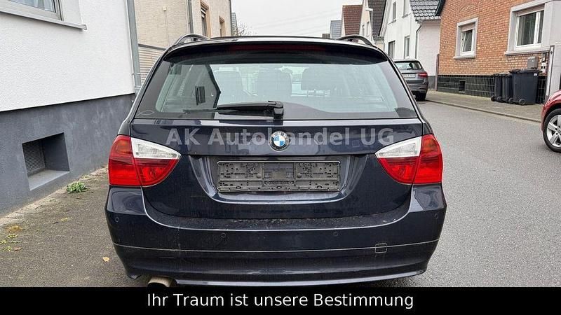 Gebraucht BMW 320 150 PS (110 kW) 2006 Limousine