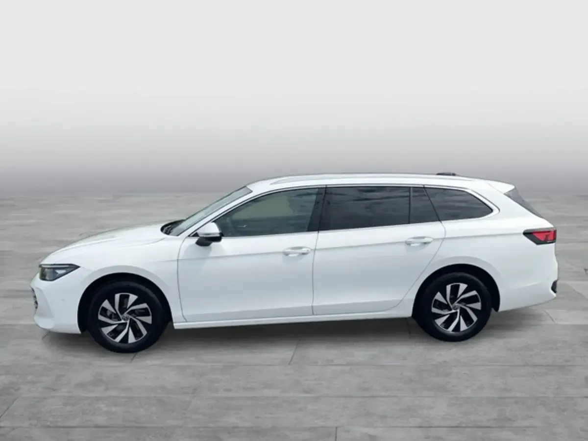 Gebraucht VW Passat Business 150 PS (110 kW) 2024 Weiß Kombi