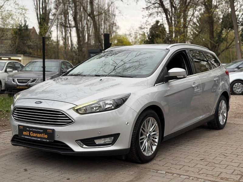 Usata Ford Focus 120 CV (88 kW) 2014 Argento Station wagon