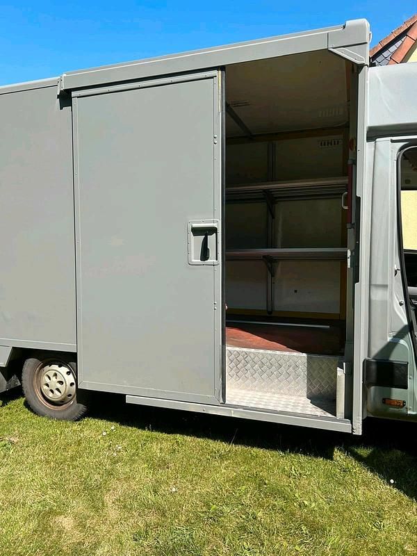 Gebraucht Iveco Daily 106 PS (77 kW) 2010 Grau Limousine