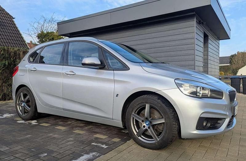 Gebraucht BMW 225 iPerformance 136 PS (100 kW) 2016 Silber Kombi