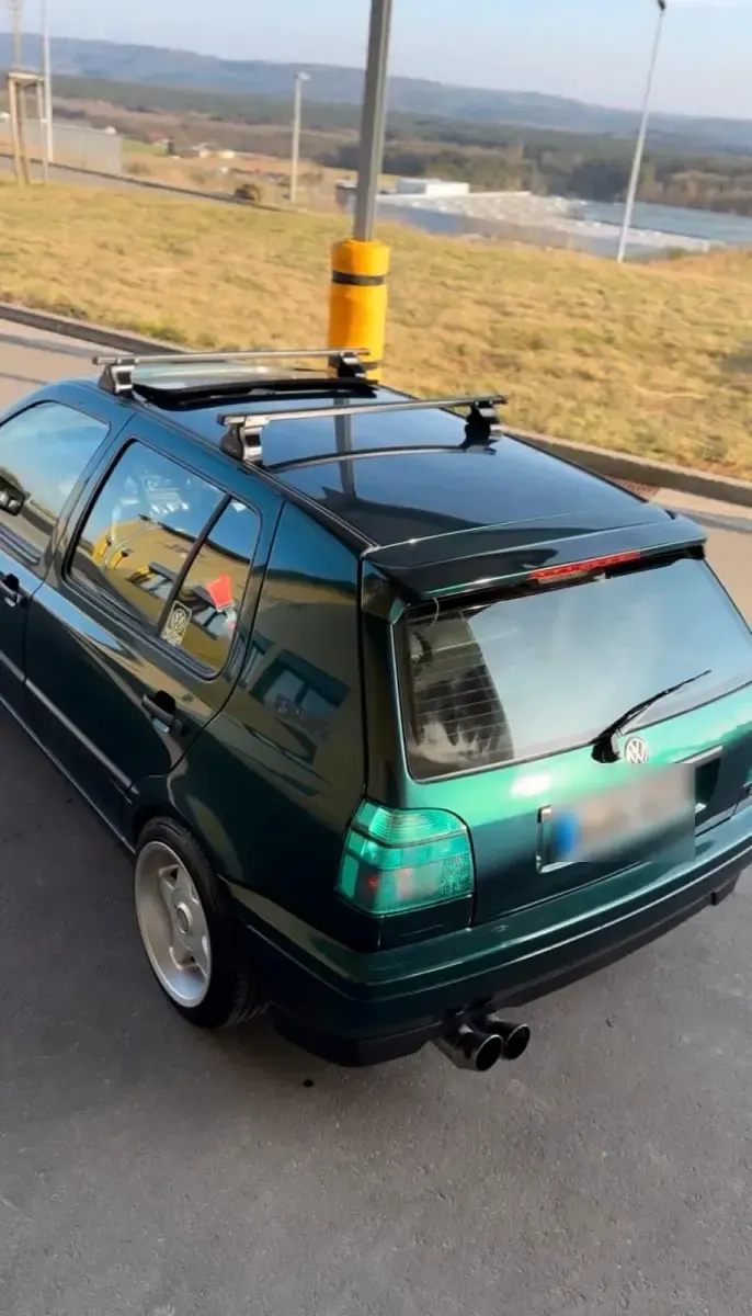 Gebraucht VW Golf III 75 PS (55 kW) 1995 Grün Kleinwagen