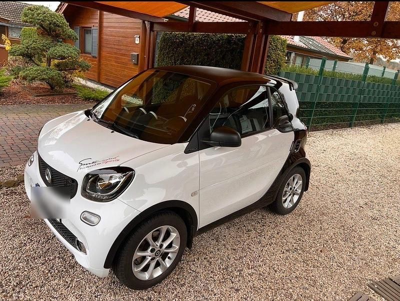 Weiß Gebraucht 2016 Smart ForTwo Coupé Coupé | 8.200 € (Fairer Preis) - Bild 1/4