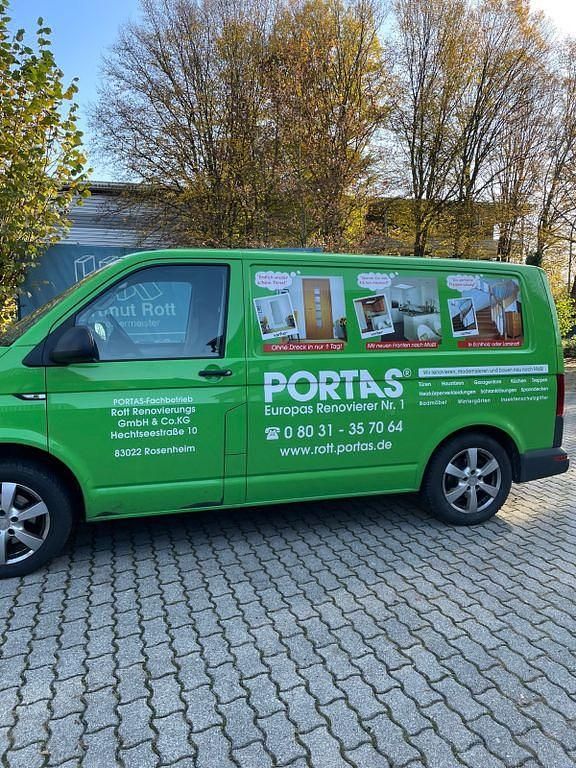 Grün Gebraucht 2016 VW T6 Van | 25.000 € - Bild 1/4