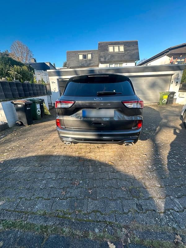 Gebraucht Ford Kuga ST-Line 120 PS (88 kW) 2023 Grau SUV
