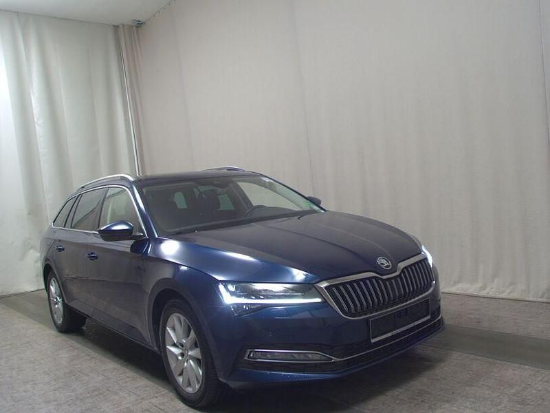 Gebraucht Skoda Superb Style 150 PS (110 kW) 2020 Blau Kombi