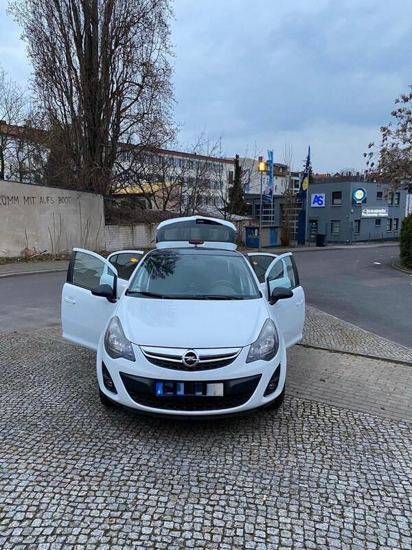 Weiß Gebraucht 2013 Opel Corsa Kleinwagen | 4.200 € (Guter Preis) - Bild 1/4
