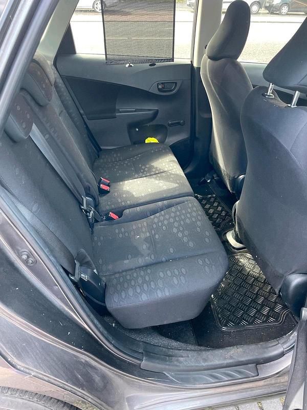 Gebraucht Toyota Verso-S 99 PS (72 kW) 2012 Grau Van / Kleinbus