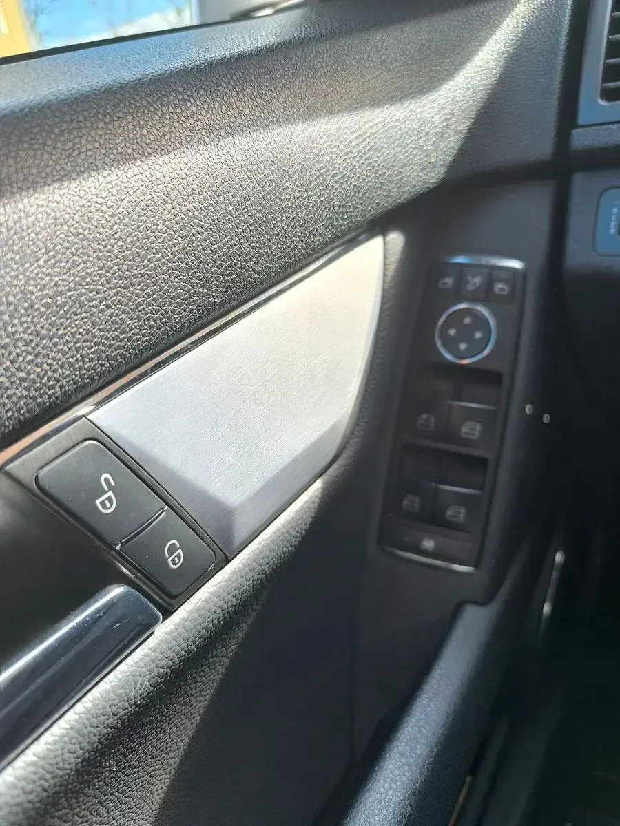 Gebraucht Mercedes C180 156 PS (114 kW) 2010 Silber Limousine