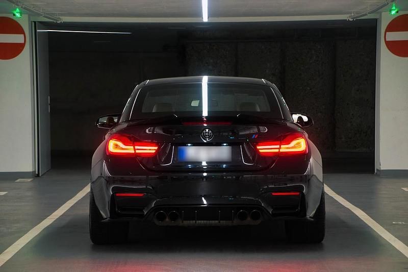 Gebraucht BMW M4 Cabriolet Performance 517 PS (380 kW) 2016 Schwarz Cabrio