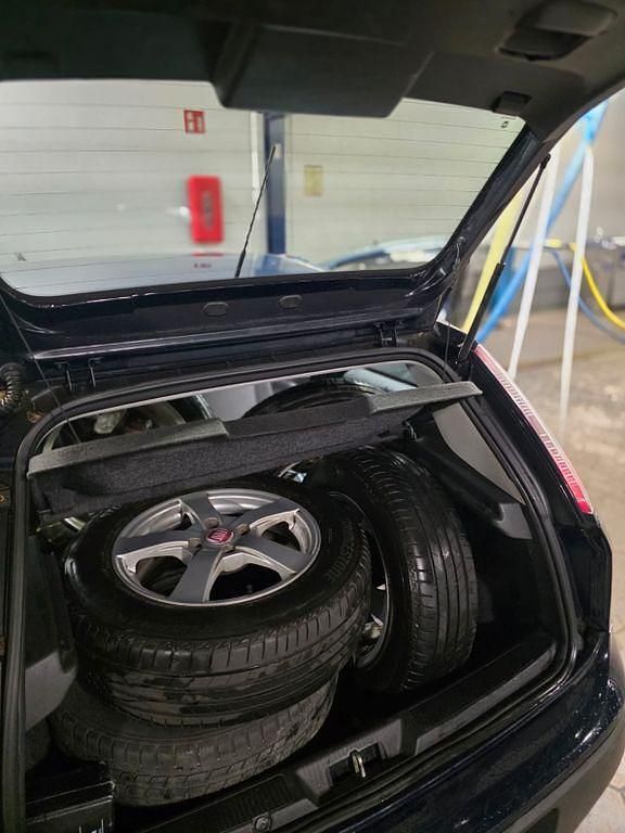 Gebraucht Fiat Punto Evo 69 PS (50 kW) 2011 Blau Kleinwagen