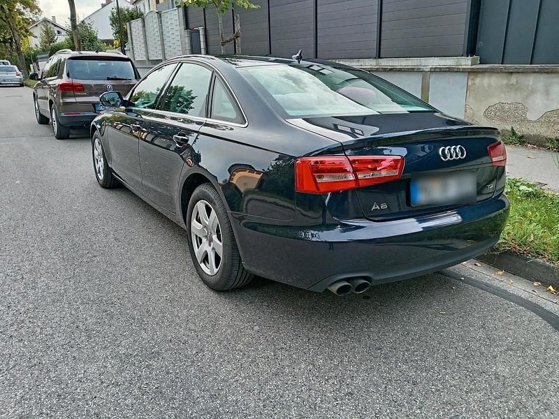 Gebraucht Audi A6 177 PS (130 kW) 2012 Blau Limousine
