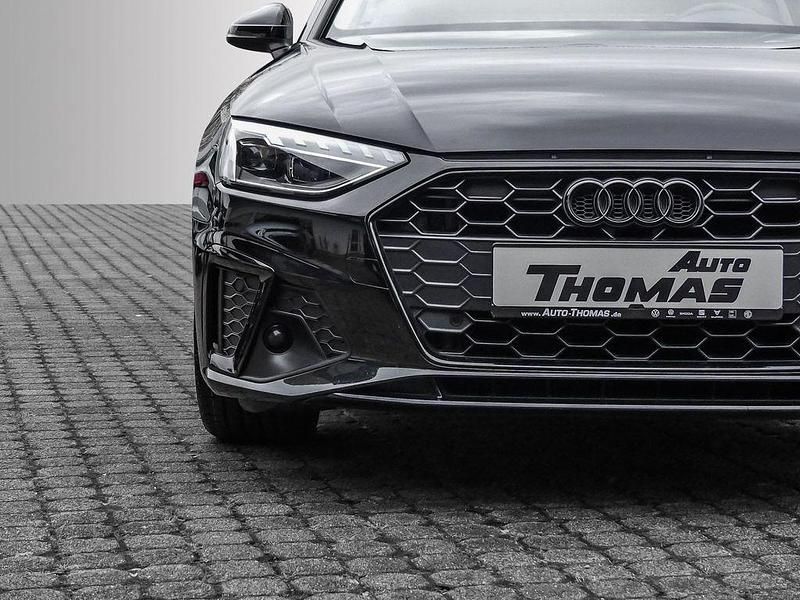 Gebraucht Audi A4 S-Line 204 PS (150 kW) 2022 Mythosschwarz metallic Kombi
