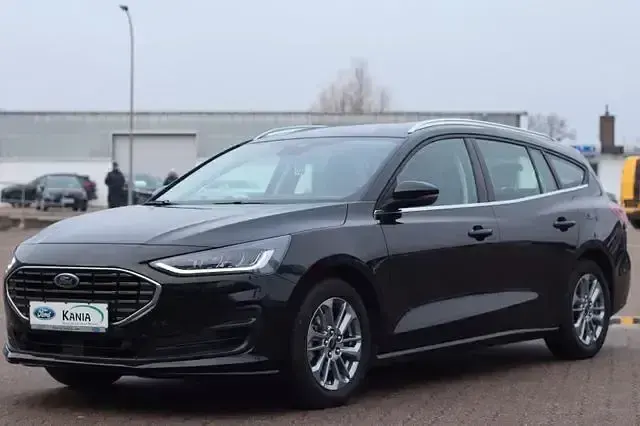 Gebraucht Ford Focus Titanium 125 PS (91 kW) 2023 Schwarz Limousine