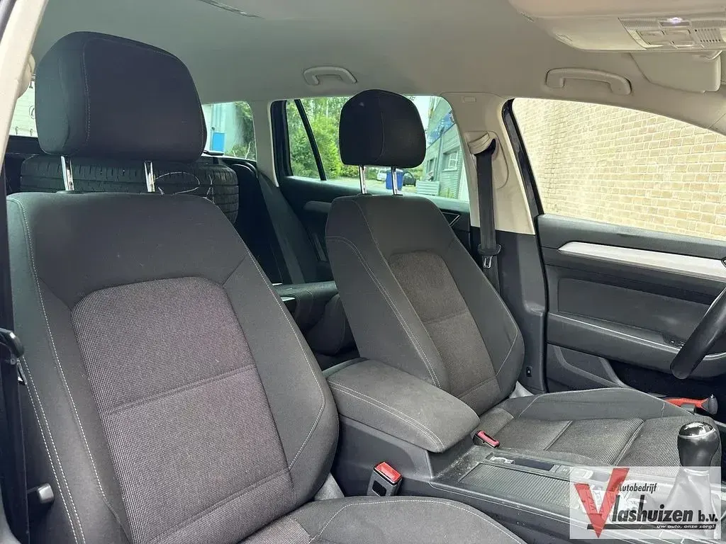 Gebraucht VW Passat Edition 150 PS (110 kW) 2015 Blau Kombi