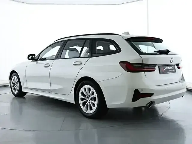 Gebraucht BMW 320 190 PS (139 kW) 2022 Weiß Kombi