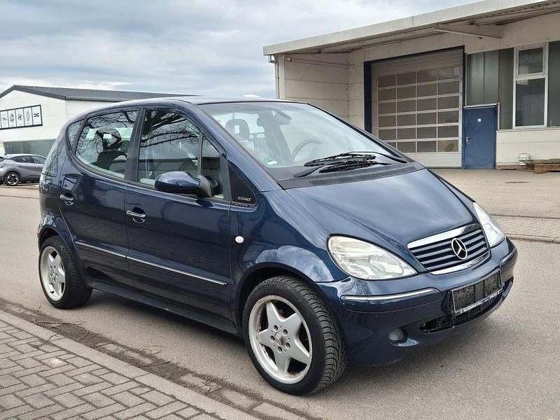 Gebraucht Mercedes A190 Elegance 125 PS (91 kW) 2001 Blau Limousine