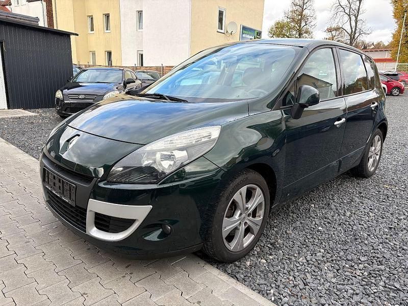 Grün Gebraucht 2010 Renault Scénic III Dynamique Van / Kleinbus | 2.999 € (Fairer Preis) - Bild 1/4