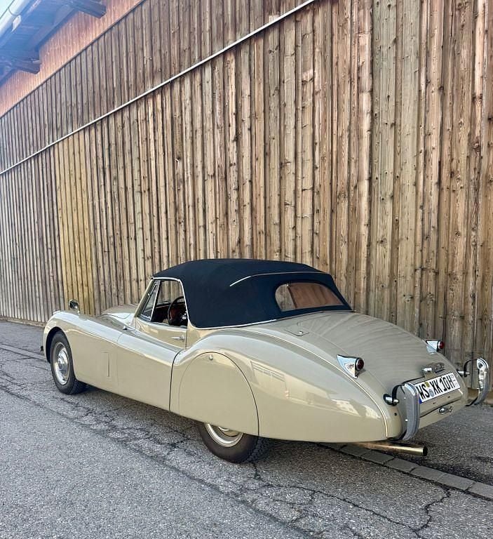 Gebraucht Jaguar XK 169 PS (124 kW) 1953 Beige Cabrio
