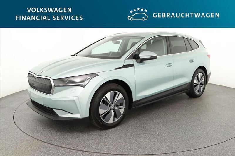 Arcticsilber metallic Gebraucht 2021 Skoda Enyaq iV SUV | 31.488 € (Fairer Preis) - Bild 1/4