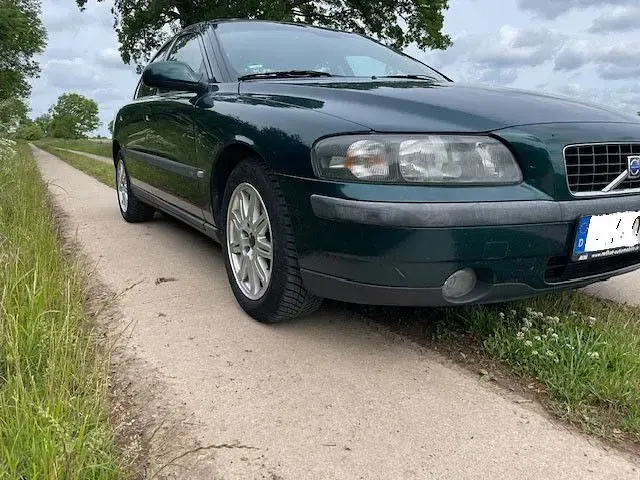 Second-hand Volvo S60 140 CP (102 kW) 2004 Verde Berlinǎ