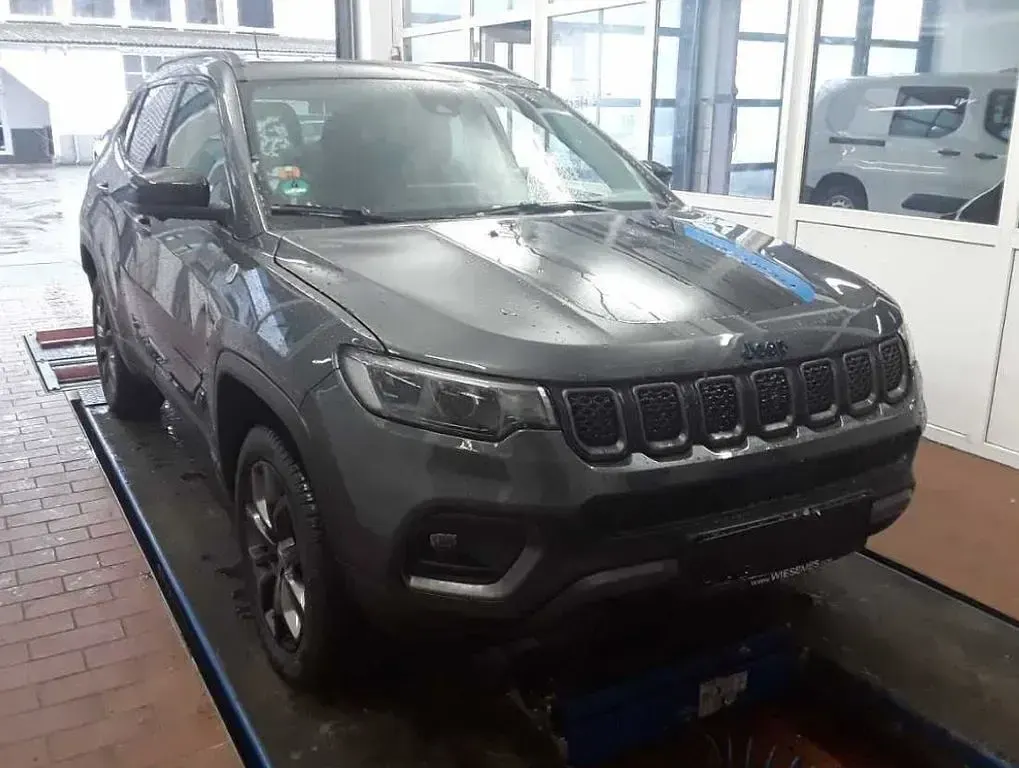 Brugt Jeep Compass Trailhawk 179 HK (131 kW) 2023 Grå SUV